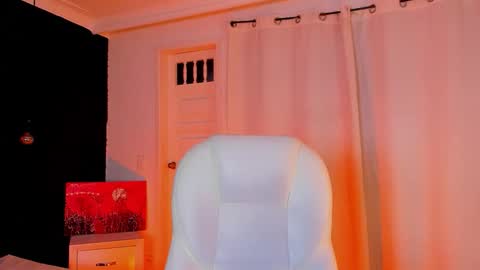  madame lilith  online show from 10/17/25, 11:24