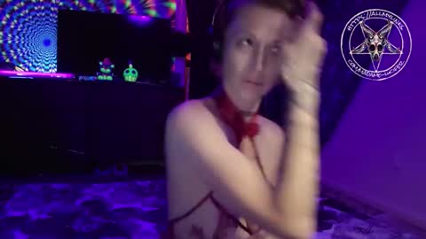 Madame Lucifer online show from 02/06/26, 05:56