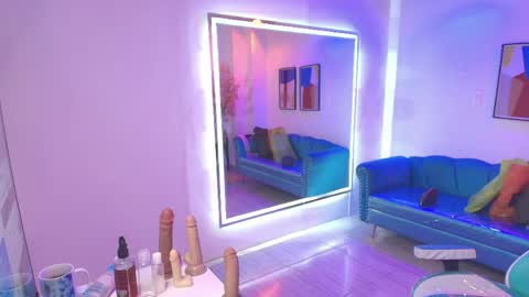 Madame Scarllet  online show from 04/16/26, 11:33