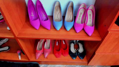 Snapshot of madameheels_ chatting on 01/31/25, 07:51 Madame Carla online show from 01/31/25, 07:51