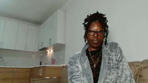 YourMadamIndigo online show from 02/06/26, 06:55