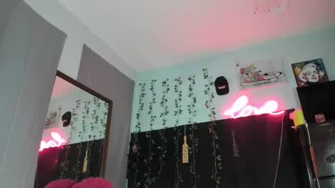 Maddi Avalon online show from 02/10/26, 06:17