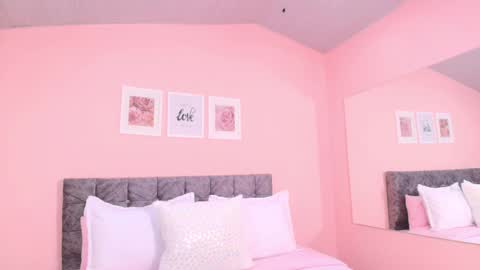 Maddie online show from 09/18/25, 09:06