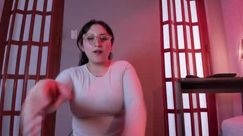 Madie online show from 05/26/26, 01:07