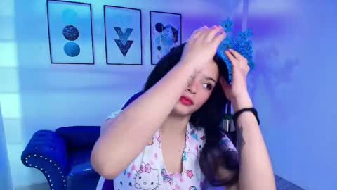 maddie_t18 online show from 05/01/26, 11:59