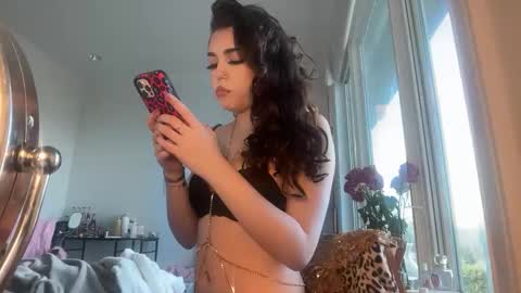 Snapshot of maddieblair1 chatting on 02/06/26, 08:12 maddieblair1 online show from 02/06/26, 08:12