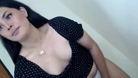 Snapshot of maddiejackson chatting on 10/10/25, 04:22 Im ZY DONT FORGET TO FOLLOW ME - online show from 10/10/25, 04:22