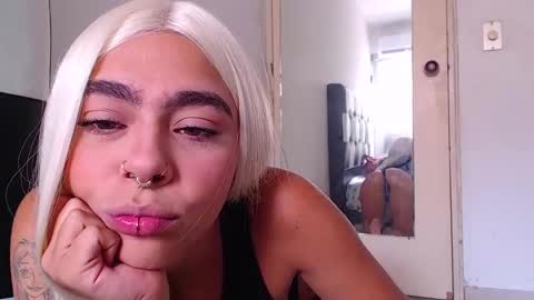 maddiie and clyde online show from 09/12/25, 04:07