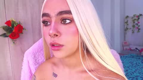 maddiie and clyde online show from 10/04/25, 05:22