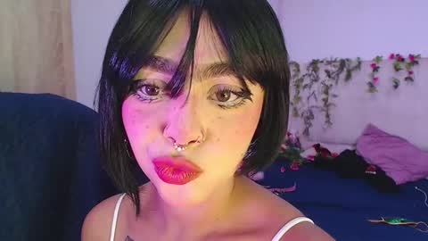 maddiie and clyde online show from 10/19/25, 10:21