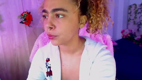 maddiie and clyde online show from 10/21/25, 03:24