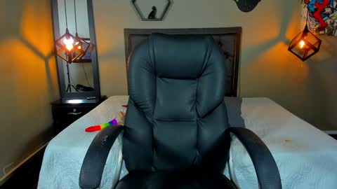 Maddie online show from 12/22/24, 06:26