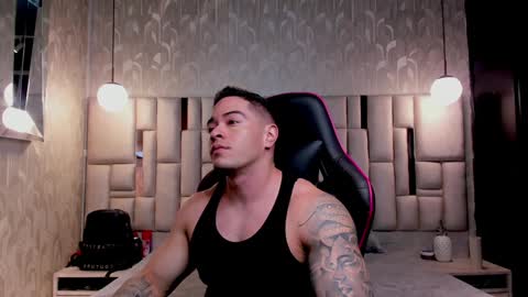 Snapshot of maddox_santana chatting on 01/07/25, 02:42 Maddox Santana online show from 01/07/25, 02:42