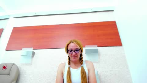 Snapshot of maddy_cartter chatting on 10/22/25, 11:21 maddy cartter online show from 10/22/25, 11:21