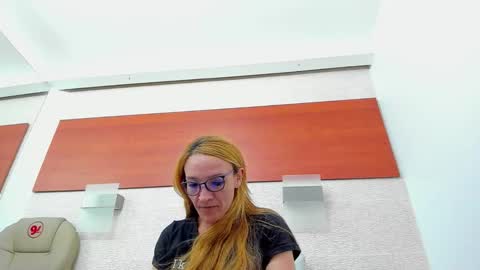 Snapshot of maddy_cartter chatting on 12/03/25, 11:19 maddy cartter online show from 12/03/25, 11:19