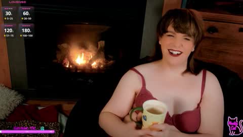 Maddy Cat online show from 11/25/25, 09:15