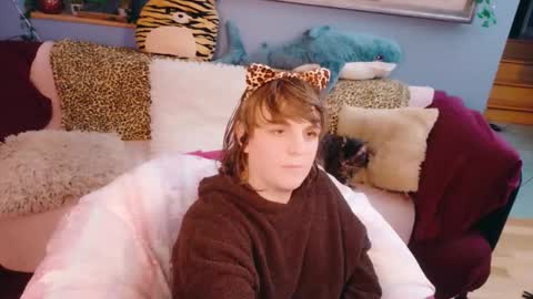 Maddy Cat online show from 11/30/25, 11:20