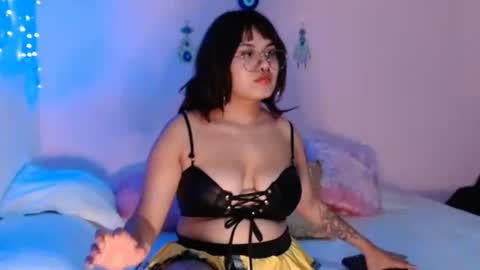 Snapshot of maddy_jhonsson chatting on 03/05/25, 12:38 Maddy online show from 03/05/25, 12:38