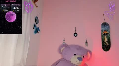 Snapshot of maddy_jhonsson chatting on 11/11/25, 11:16 Maddy online show from 11/11/25, 11:16