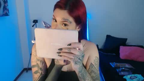 maddy_vicius19 online show from 11/23/25, 11:59