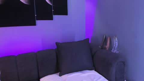 Snapshot of maddy_walker chatting on 02/05/25, 08:04 Maddy online show from 02/05/25, 08:04