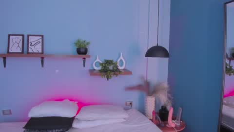 Snapshot of maddy_walker chatting on 11/09/25, 12:58 Maddy online show from 11/09/25, 12:58