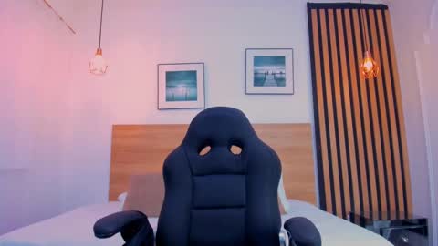  Maddy Crofft online show from 09/27/25, 11:37