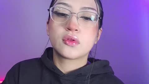 Snapshot of maddyghost chatting on 09/25/25, 07:17   Please followme and rate me your thumbs up online show from 09/25/25, 07:17