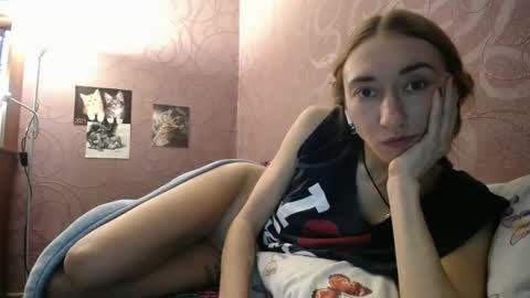 Julia online show from 12/03/24, 01:54