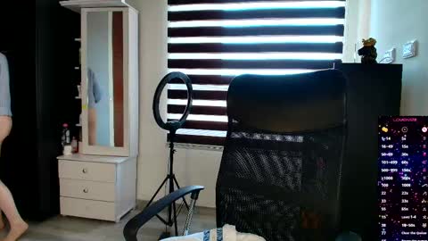 madelamee online show from 06/03/26, 09:42