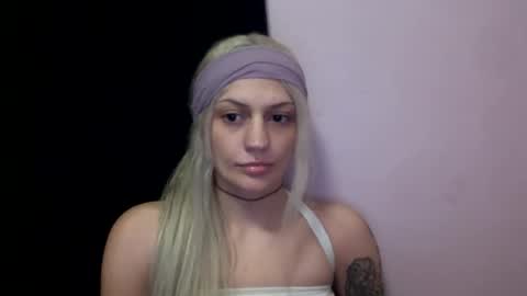 madeline online show from 11/02/25, 05:43