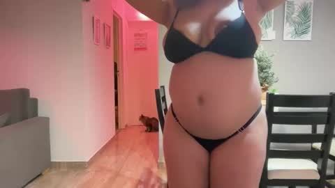 madellein online show from 12/03/25, 02:52