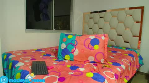 madelyn roses online show from 03/09/25, 04:05