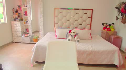 madelyn roses online show from 11/27/25, 07:38