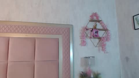 madhison_5 online show from 03/28/26, 12:05