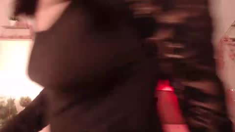 madhison_5 online show from 04/01/26, 12:06