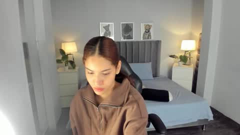 Madie  online show from 10/19/25, 11:22