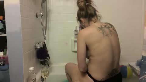 Madie Ray online show from 04/27/26, 02:42