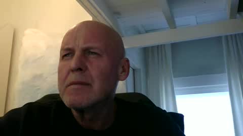 Snapshot of madio1187940 chatting on 01/11/25, 02:25 madio1187940 online show from 01/11/25, 02:25