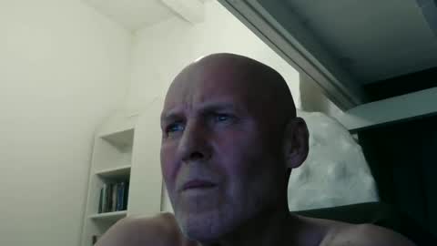 Snapshot of madio1187940 chatting on 01/11/25, 05:29 madio1187940 online show from 01/11/25, 05:29