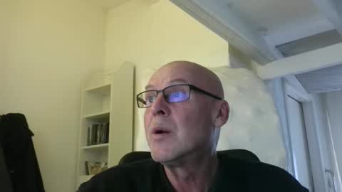 Snapshot of madio1187940 chatting on 12/03/25, 01:31 madio1187940 online show from 12/03/25, 01:31