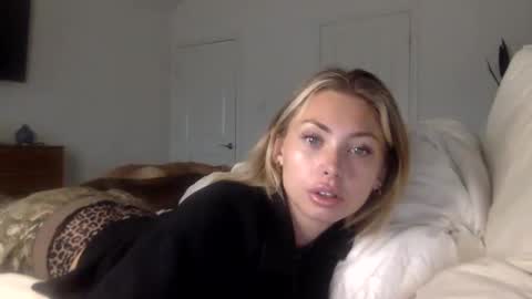 mari rose online show from 10/24/25, 01:40