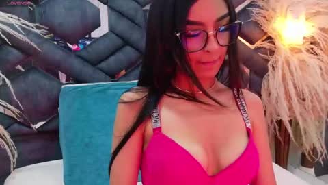 Snapshot of madison_07 chatting on 09/10/25, 05:29 madison online show from 09/10/25, 05:29