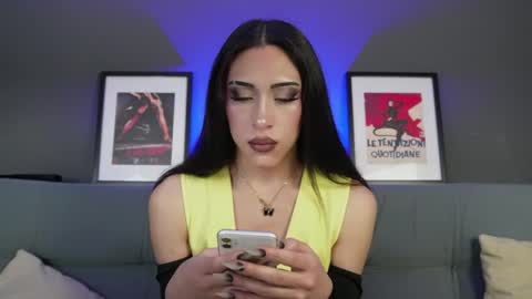 Snapshot of madison__rey chatting on 04/15/26, 08:21 Madison Rey online show from 04/15/26, 08:21