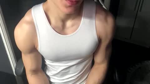 madisonboy2 online show from 10/30/25, 12:12