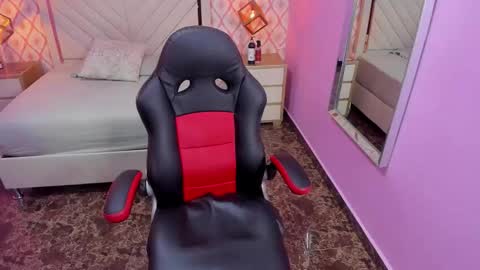 madisonclain online show from 11/21/25, 03:27