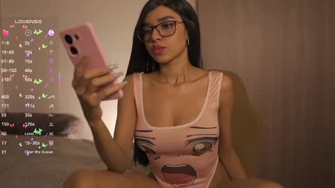 Snapshot of madisonsanford chatting on 03/11/25, 08:52 thumbs up thx you so much MODEL INDEPENDENT online show from 03/11/25, 08:52