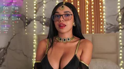 Snapshot of madisonsanford chatting on 12/03/25, 07:27 thumbs up thx you so much MODEL INDEPENDENT online show from 12/03/25, 07:27