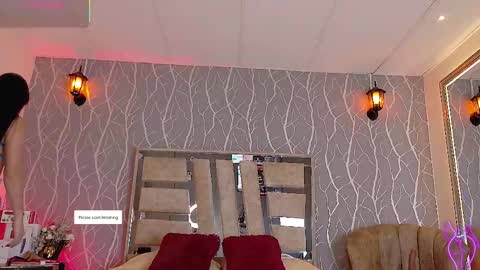    online show from 10/25/25, 01:40