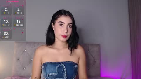 Snapshot of madissonkay chatting on 07/23/26, 07:12 online show from 07/23/26, 07:12